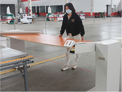 Panel-Turning-Machine(4) Panneau de tournage-machine (4)