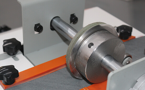 Edge-Banding-Strip-Slitting-Machine (10) Machine à refendre les bandes de chant (10)